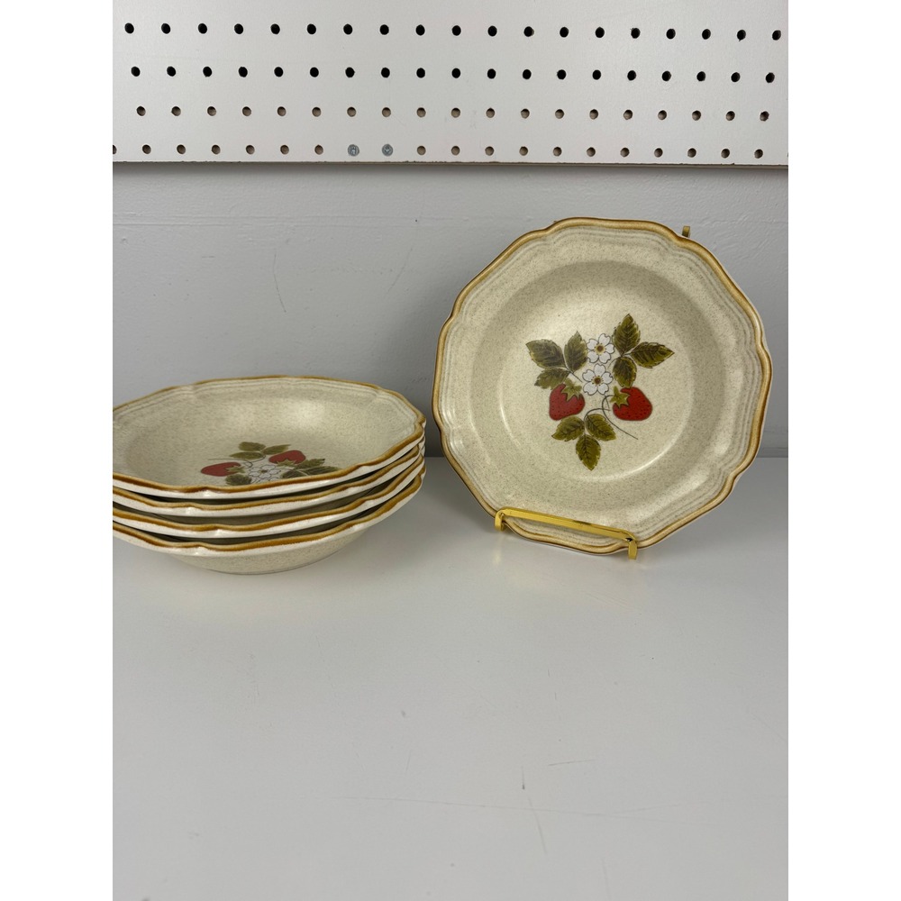 Vtg Mikasa Strawberry Festival EB801 Set of 5 Rim Soup Bowls Made in Japan